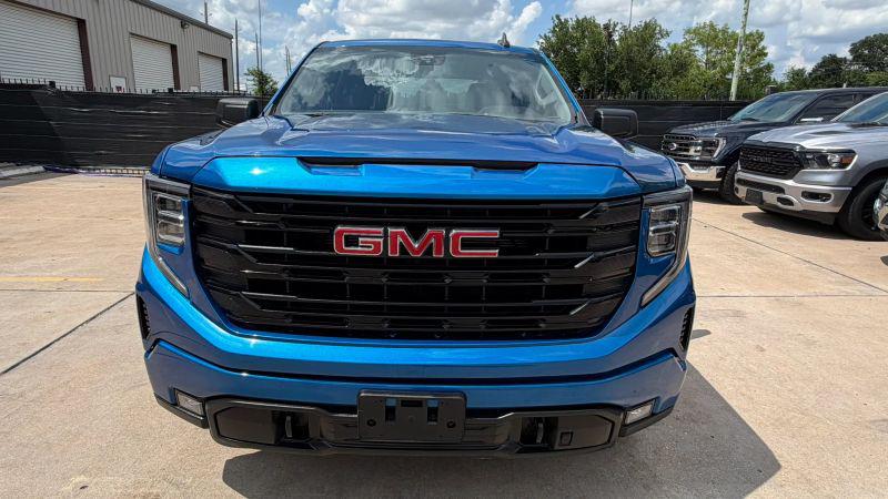 2023 GMC Sierra 1500 4WD Crew Cab Short Box Elevation with 3SB