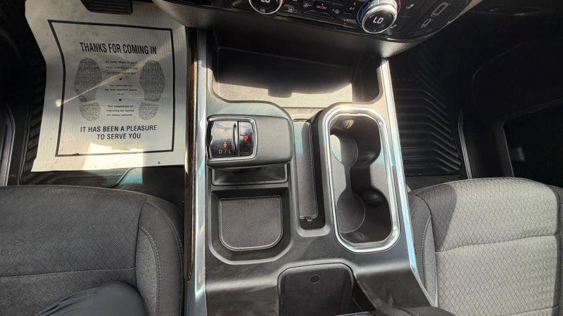 2023 GMC Sierra 1500 4WD Crew Cab Short Box Elevation with 3SB