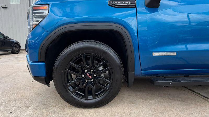 2023 GMC Sierra 1500 4WD Crew Cab Short Box Elevation with 3SB