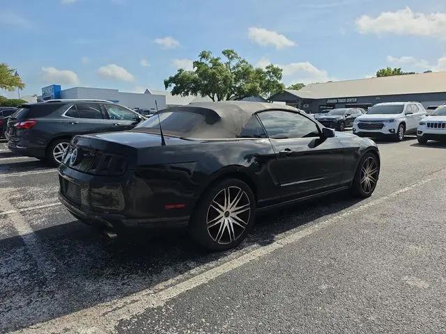 2014 Ford Mustang V6