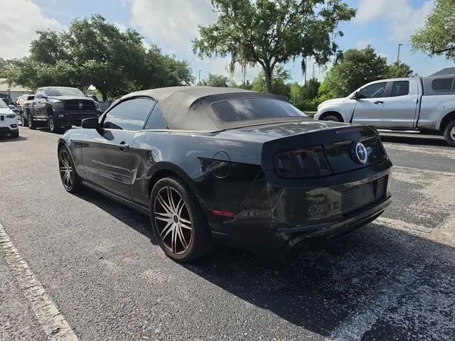 2014 Ford Mustang V6