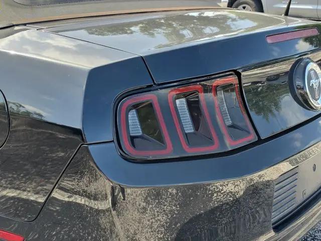 2014 Ford Mustang V6