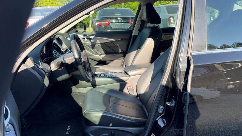 2015 INFINITI Q50 Premium