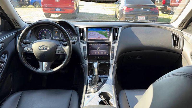 2015 INFINITI Q50 Premium
