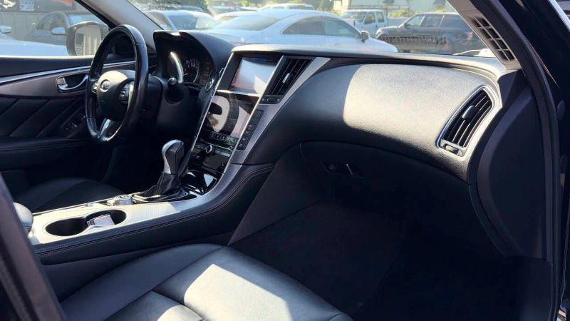 2015 INFINITI Q50 Premium