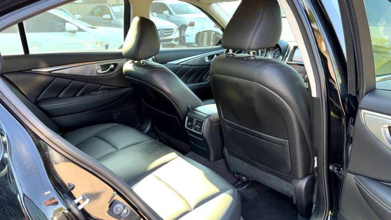 2015 INFINITI Q50 Premium