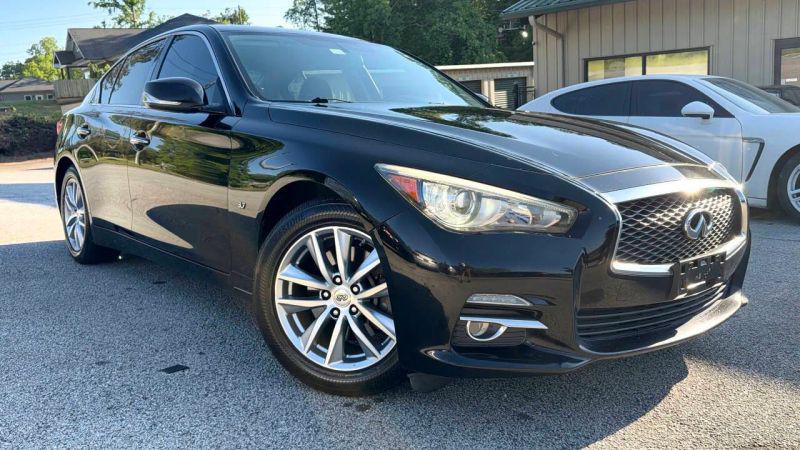 2015 INFINITI Q50 Premium