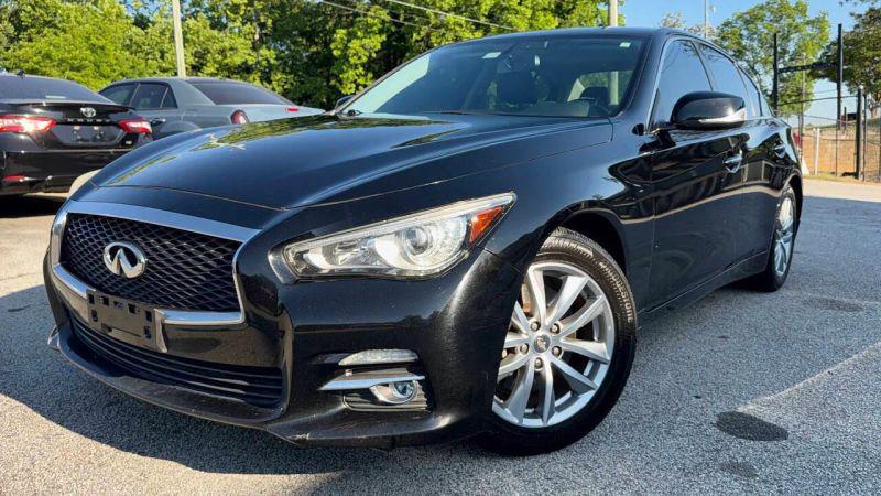 2015 INFINITI Q50 Premium