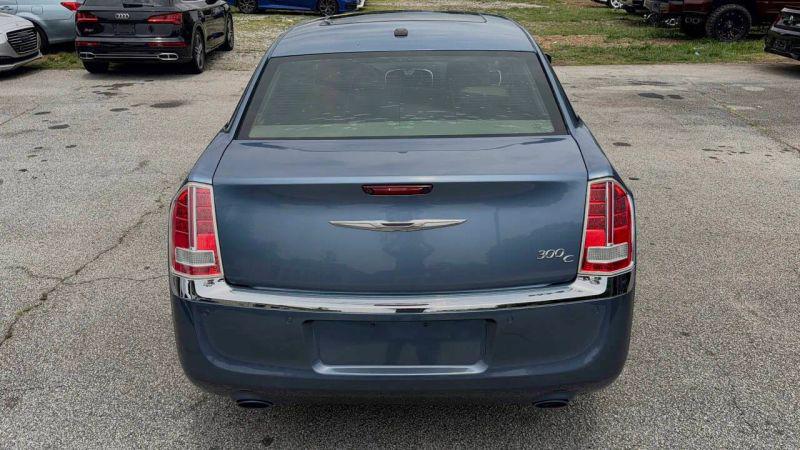 2011 Chrysler 300 300C