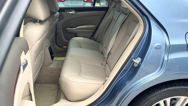 2011 Chrysler 300 300C
