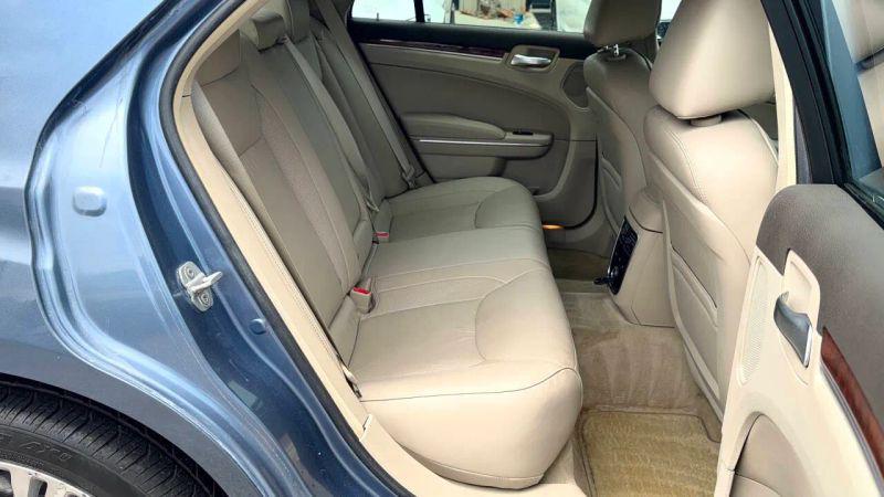 2011 Chrysler 300 300C