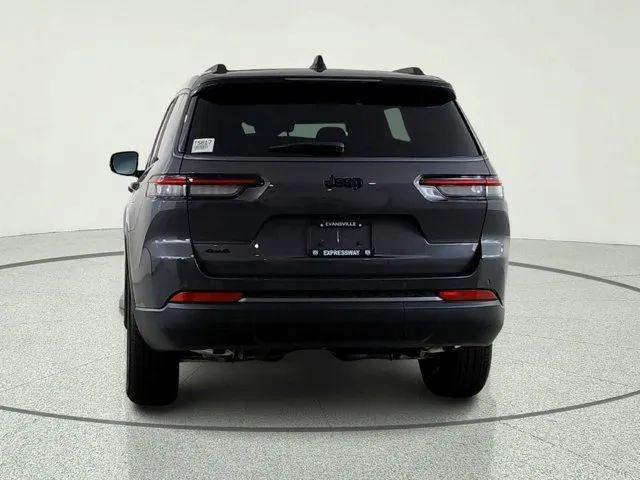 2026 Jeep Grand Cherokee L Altitude 4x4
