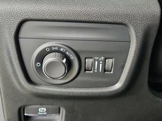 2026 Jeep Grand Cherokee L Altitude 4x4