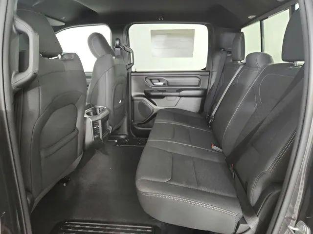 2026 Ram 1500 Express Crew Cab 4x4 5'7" Box