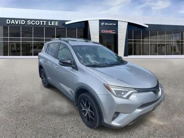 2017 Toyota RAV4 SE