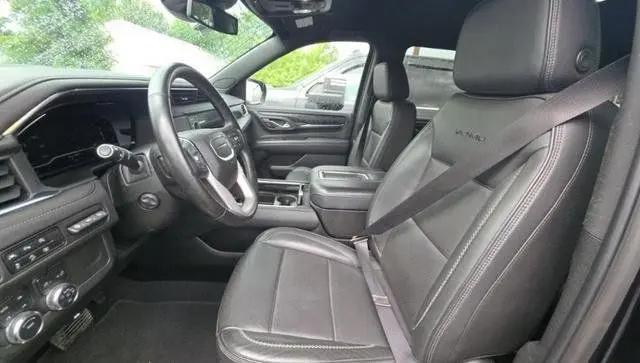 2023 GMC Yukon 4WD Denali