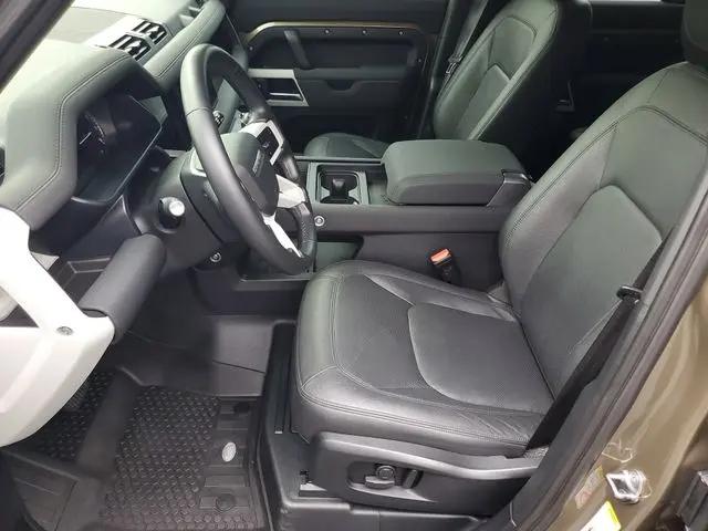 2023 Land Rover Defender 110 SE