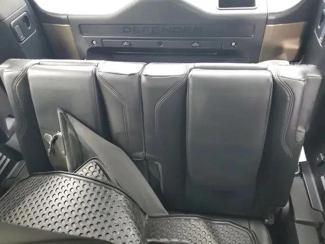 2023 Land Rover Defender 110 SE