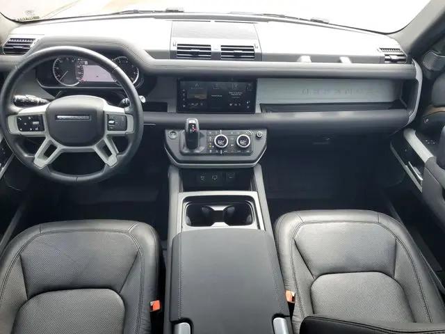 2023 Land Rover Defender 110 SE