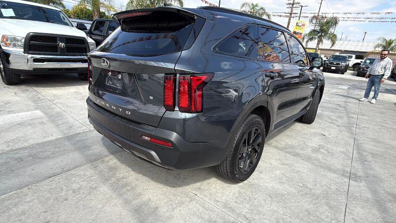 2021 Kia Sorento S