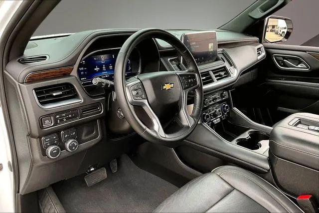 2023 Chevrolet Suburban 4WD Premier