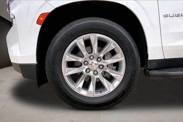 2023 Chevrolet Suburban 4WD Premier