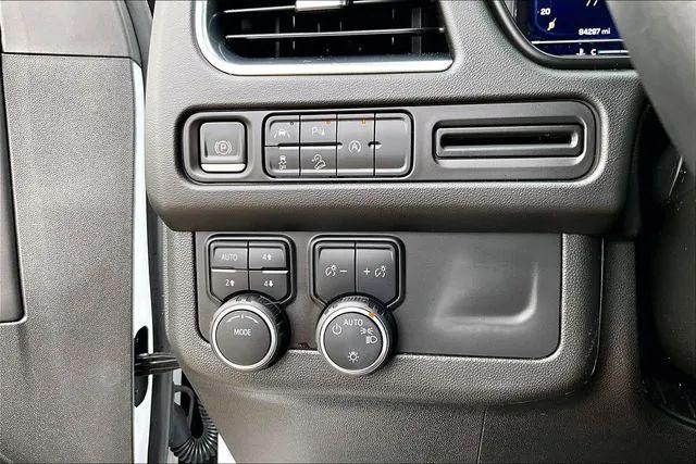 2023 Chevrolet Suburban 4WD Premier