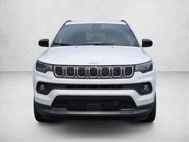 2023 Jeep Compass Latitude Lux FWD