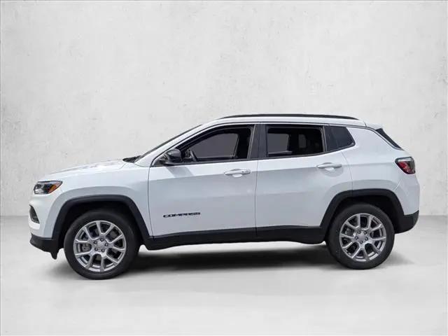 2023 Jeep Compass Latitude Lux FWD