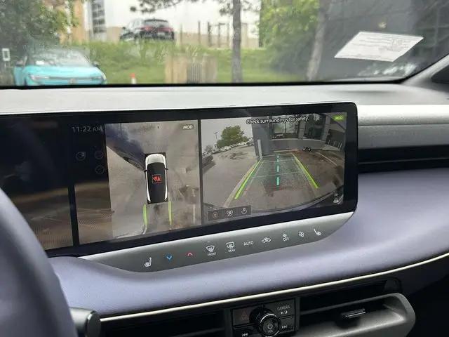 2026 Nissan LEAF PLATINUM+