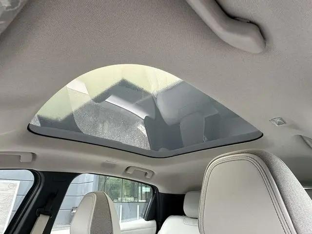 2026 Nissan LEAF PLATINUM+