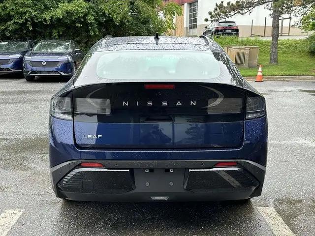 2026 Nissan LEAF PLATINUM+