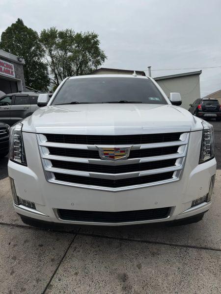 2016 Cadillac Escalade ESV Luxury Collection
