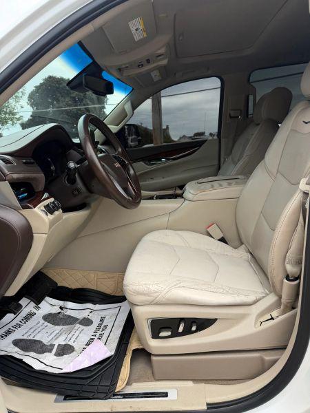 2016 Cadillac Escalade ESV Luxury Collection