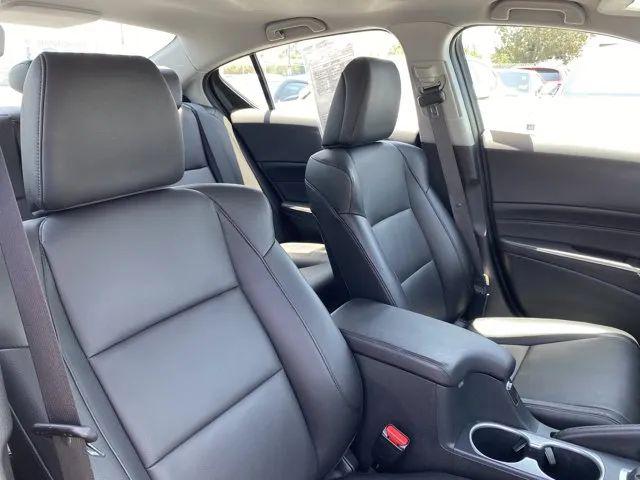 2018 Acura ILX Base