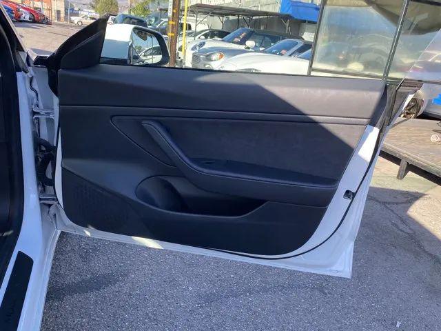 2021 Tesla Model 3 Standard Range Plus Rear-Wheel Drive