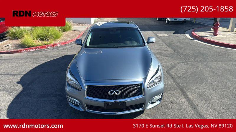 2018 INFINITI Q70 3.7 LUXE