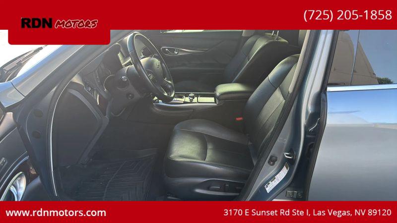2018 INFINITI Q70 3.7 LUXE
