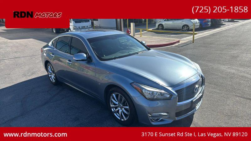 2018 INFINITI Q70 3.7 LUXE
