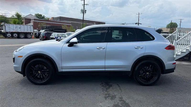2016 Porsche Cayenne Base