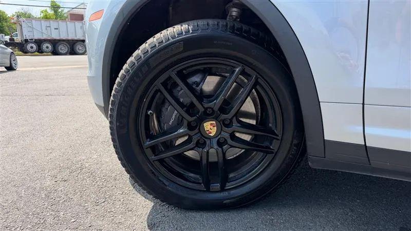 2016 Porsche Cayenne Base