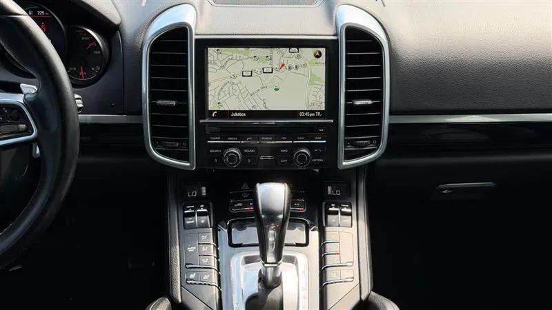 2016 Porsche Cayenne Base