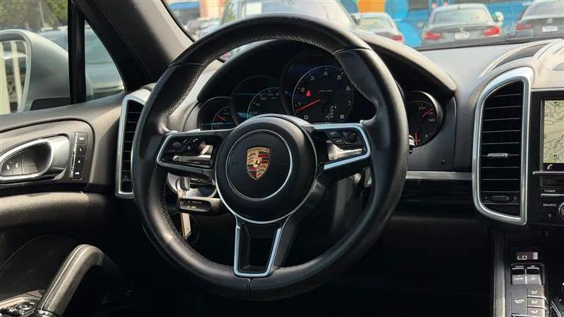 2016 Porsche Cayenne Base