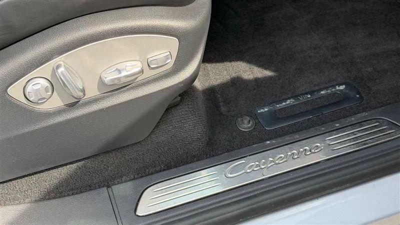 2016 Porsche Cayenne Base