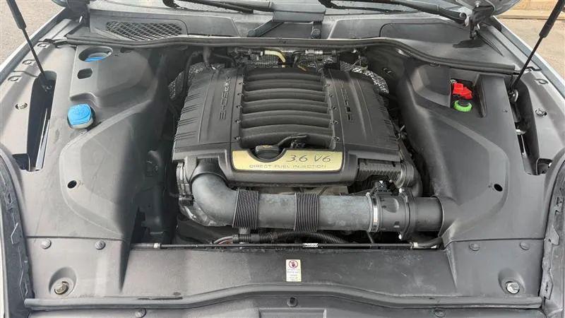 2016 Porsche Cayenne Base
