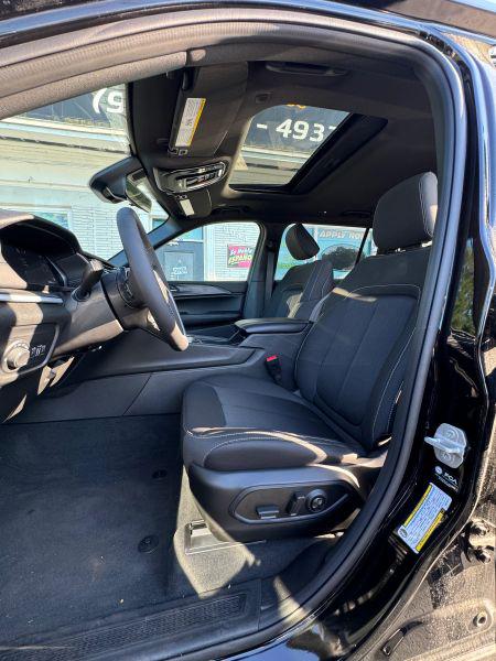 2025 Jeep Grand Cherokee L Laredo X 4x2