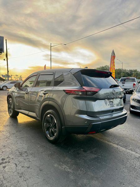 2024 Nissan Rogue SV FWD