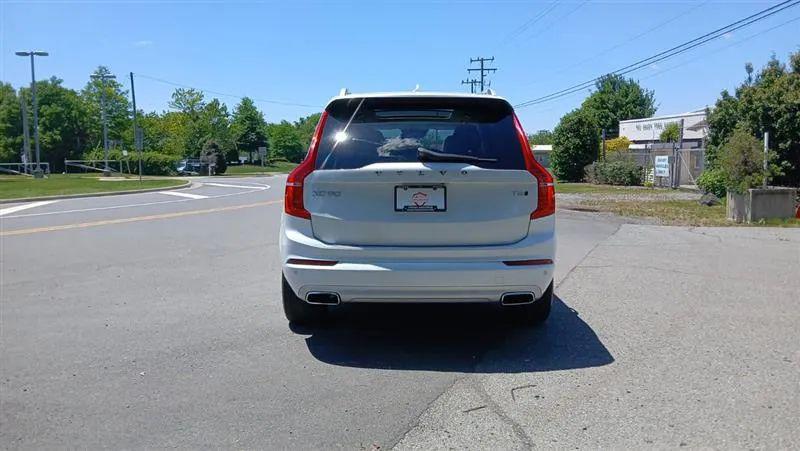 2018 Volvo XC90 T6 Momentum