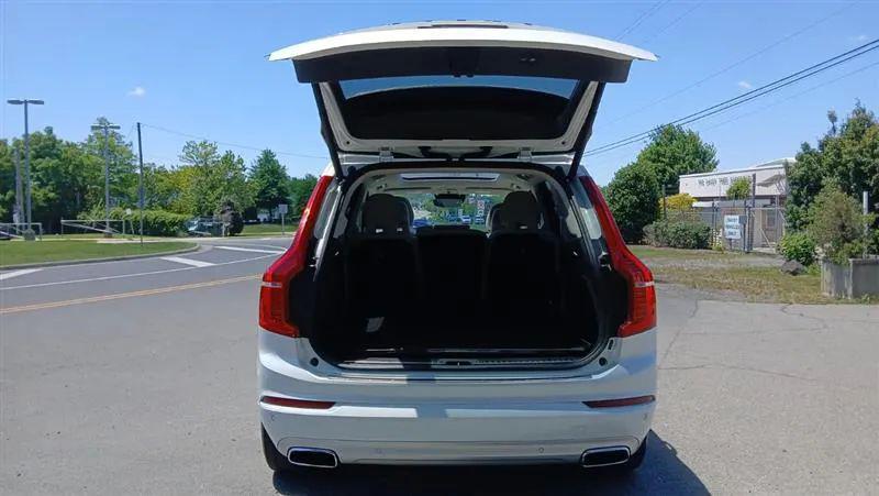 2018 Volvo XC90 T6 Momentum