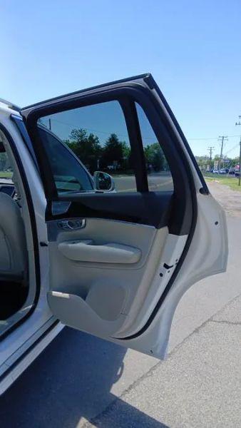 2018 Volvo XC90 T6 Momentum